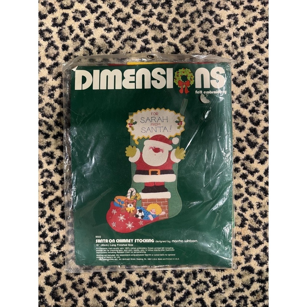 Dimensions Stocking Kit Felt Embroidery Santa on Chimney Toys Christmas 9502 Vtg